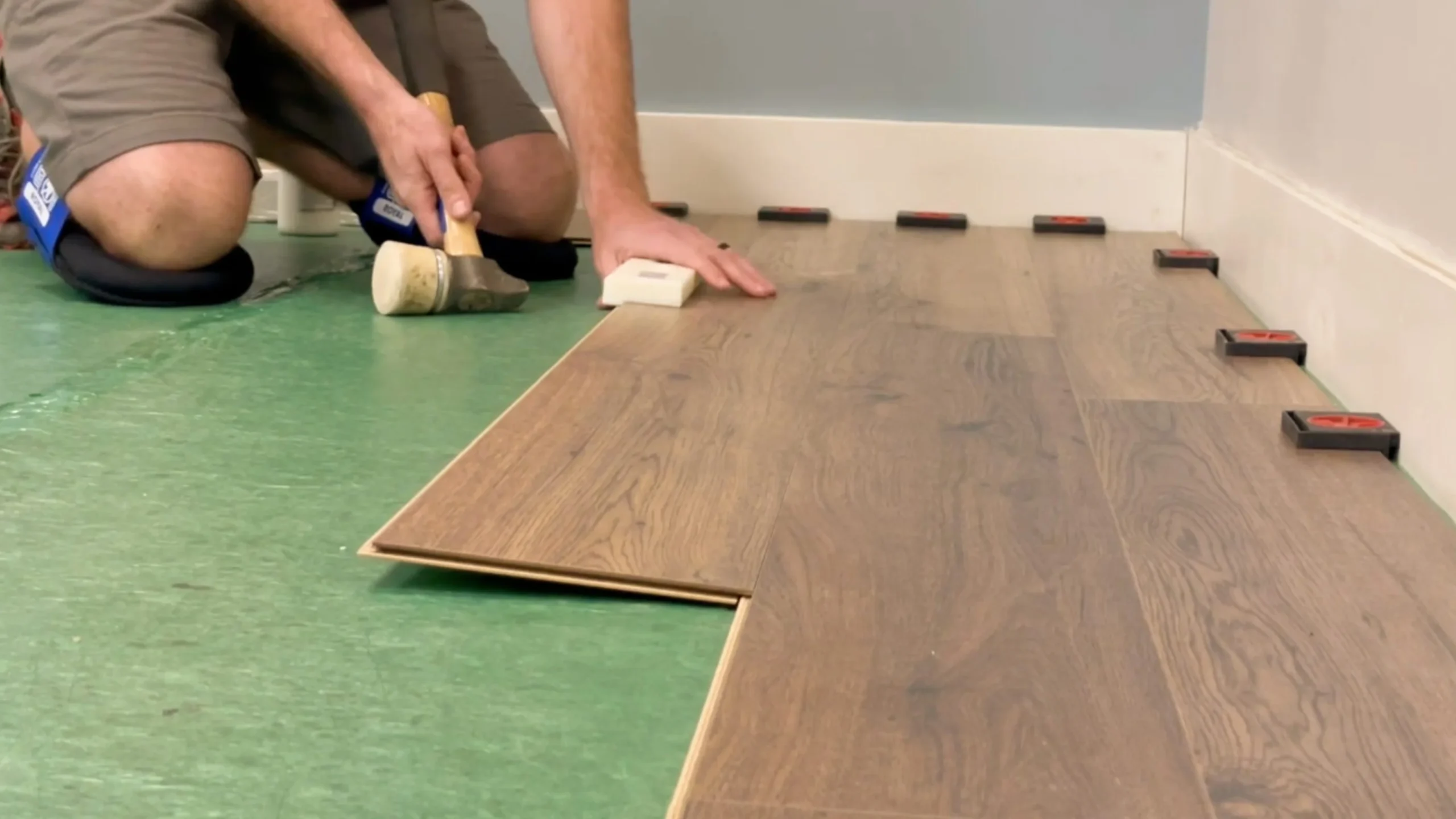 Laminate flooring (4)